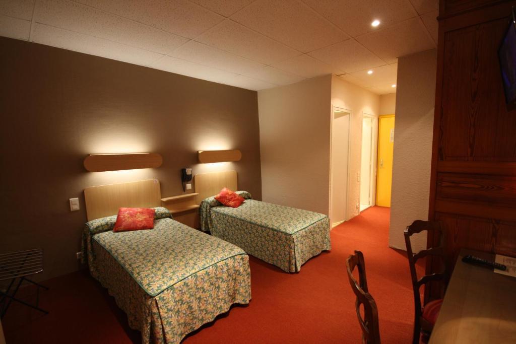 Hotel Logis L'ange Couronne Lyon